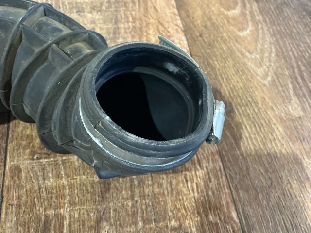 bontott FORD FOCUS I Légbeömlő Cső