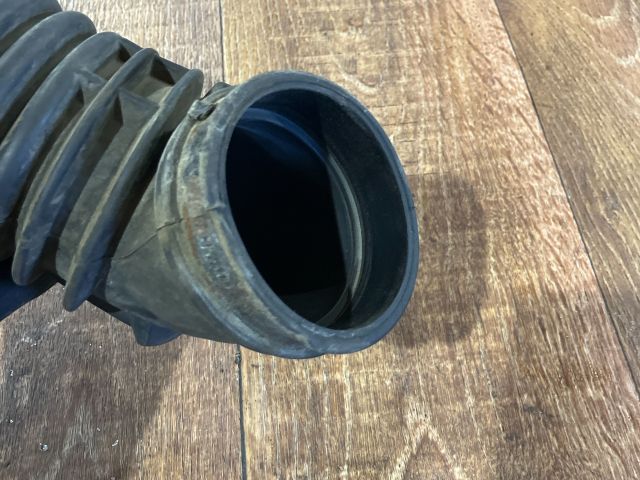 bontott FORD FOCUS I Légbeömlő Cső