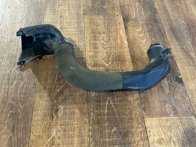 bontott FORD FOCUS I Légbeömlő Cső