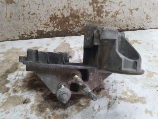 bontott FORD FOCUS I Motor Tartó Bak (Fém)