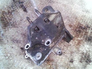 bontott FORD FOCUS I Motor Tartó Bak (Fém)