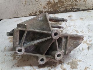 bontott FORD FOCUS I Motor Tartó Bak (Fém)