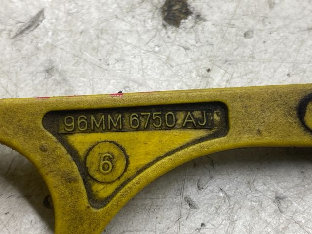 bontott FORD FOCUS I Nívópálca