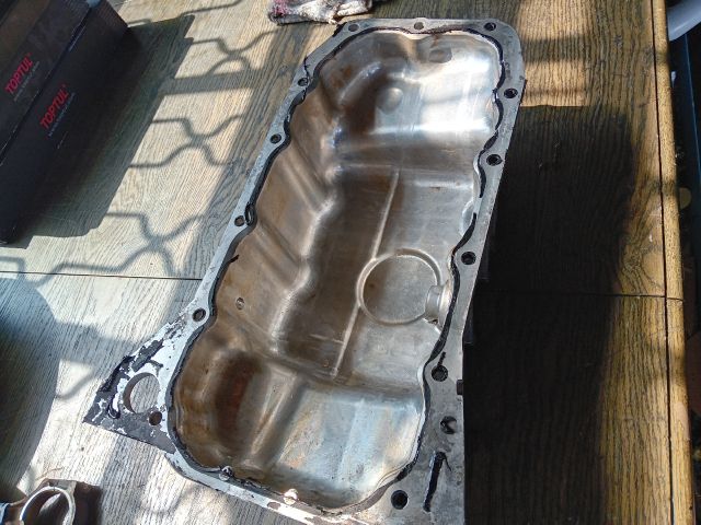 bontott FORD FOCUS I Olajteknő