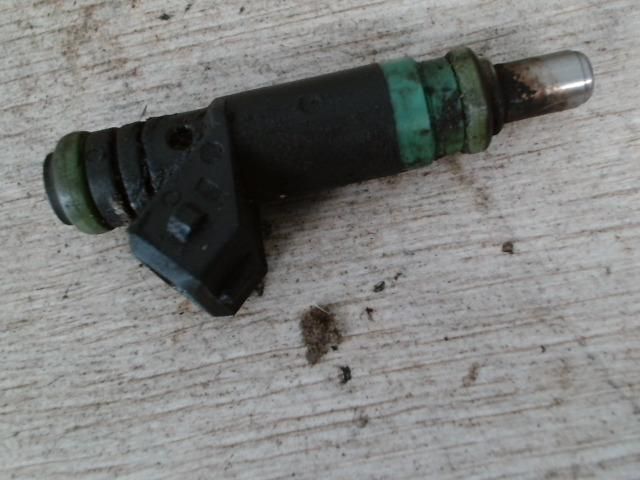 bontott FORD FOCUS I Porlasztó (1 db)