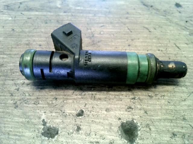 bontott FORD FOCUS I Porlasztó (1 db)