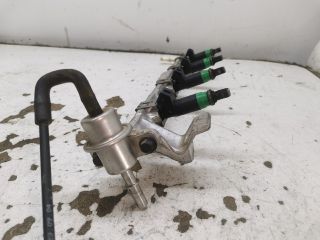 bontott FORD FOCUS I Porlasztó Sor / Híd