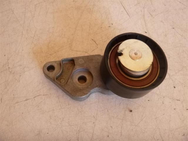 bontott FORD FOCUS I Szíjfeszítő Görgő