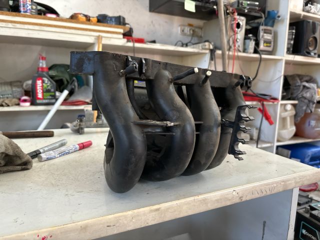 bontott FORD FOCUS I Szívósor