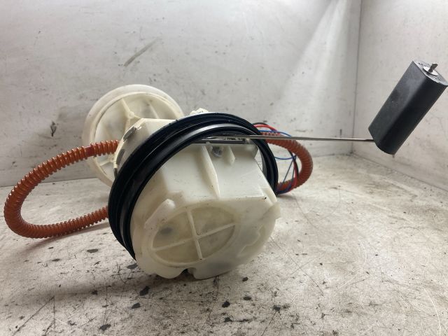 bontott FORD FOCUS I Üzemanyag Szivattyú