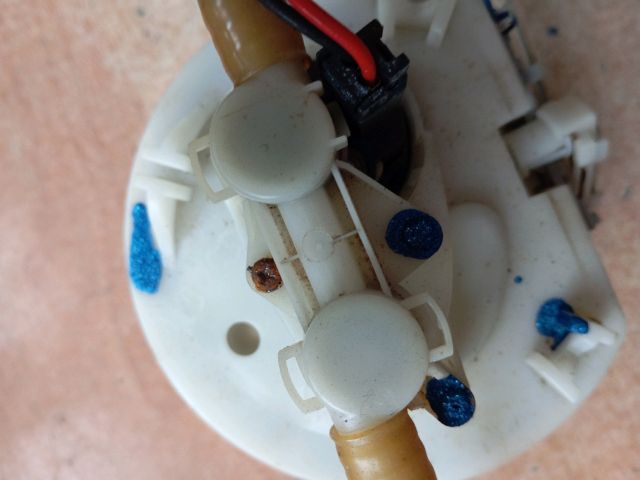 bontott FORD FOCUS I Üzemanyag Szivattyú