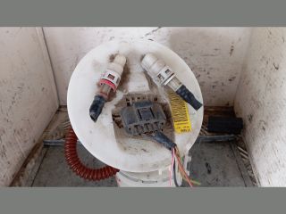 bontott FORD FOCUS I Üzemanyag Szivattyú