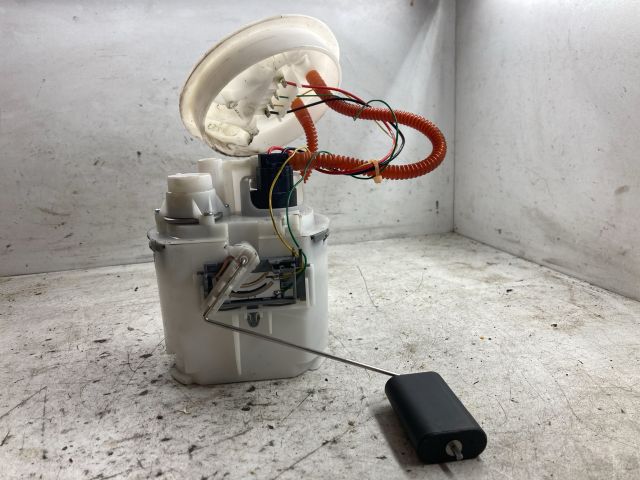 bontott FORD FOCUS I Üzemanyag Szivattyú