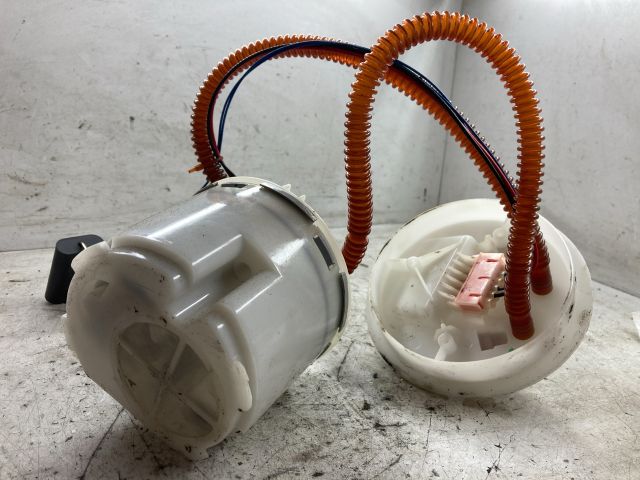 bontott FORD FOCUS I Üzemanyag Szivattyú