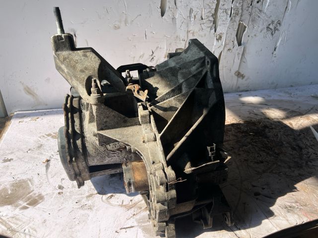 bontott FORD FOCUS I Váltó (Mechanikus)