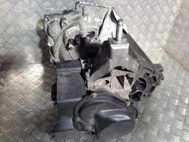 bontott FORD FOCUS I Váltó (Mechanikus)