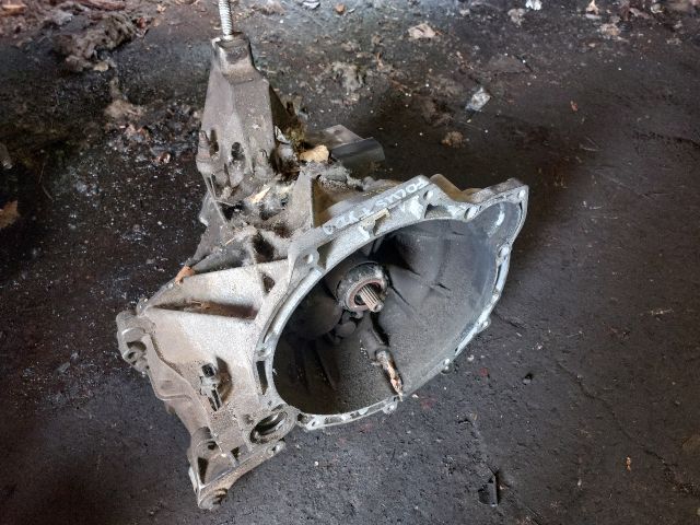 bontott FORD FOCUS I Váltó (Mechanikus)