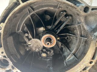 bontott FORD FOCUS I Váltó (Mechanikus)