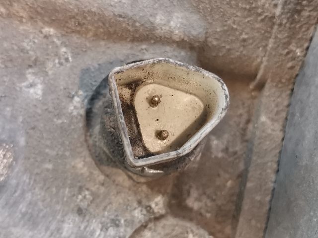 bontott FORD FOCUS I Váltó (Mechanikus)