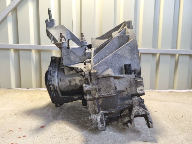 bontott FORD FOCUS I Váltó (Mechanikus)