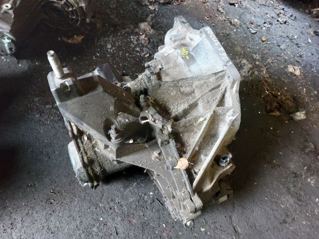 bontott FORD FOCUS I Váltó (Mechanikus)