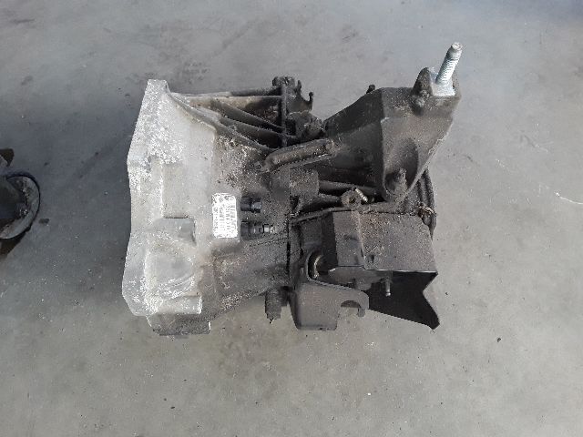 bontott FORD FOCUS I Váltó (Mechanikus)