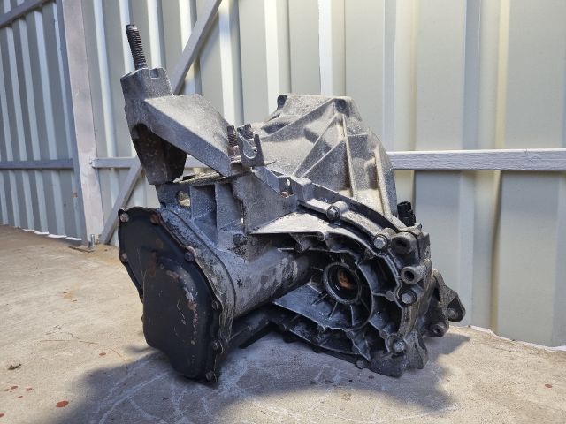 bontott FORD FOCUS I Váltó (Mechanikus)