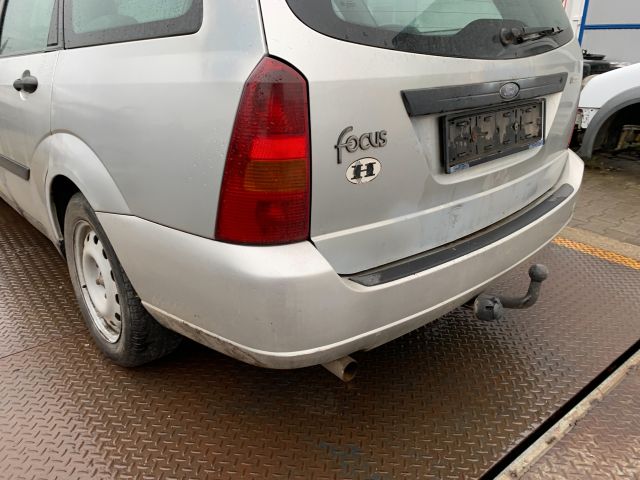 bontott FORD FOCUS I Vízhűtő Radiátor (Klímás)