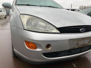 bontott FORD FOCUS I Vízhűtő Radiátor (Klímás)