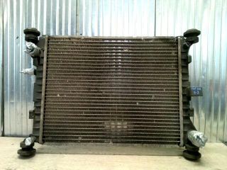 bontott FORD FOCUS I Vízhűtő Radiátor (Nem klímás)