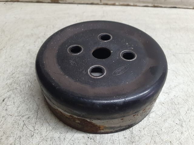 bontott FORD FOCUS I Vízpumpa Szíjtárcsa