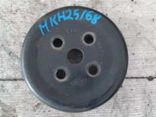 bontott FORD FOCUS I Vízpumpa Szíjtárcsa