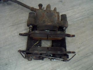 bontott FORD FOCUS I Bal első Féknyereg Munkahengerrel