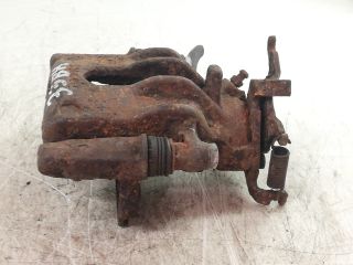 bontott FORD FOCUS I Bal hátsó Féknyereg Munkahengerrel