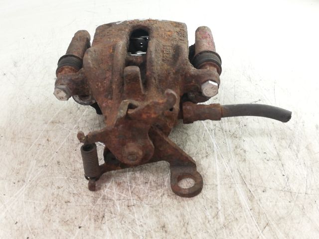 bontott FORD FOCUS I Bal hátsó Féknyereg Munkahengerrel