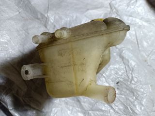 bontott FORD FOCUS I Kiegyenlítő Tartály