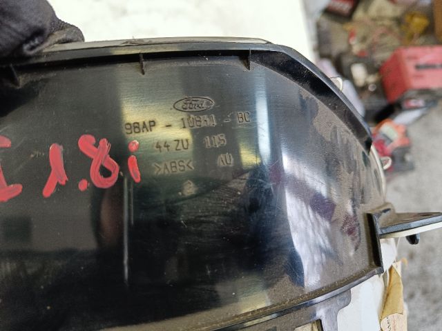 bontott FORD FOCUS I Kilométeróra