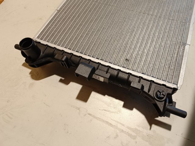 bontott FORD FOCUS I Klímahűtő Radiátor