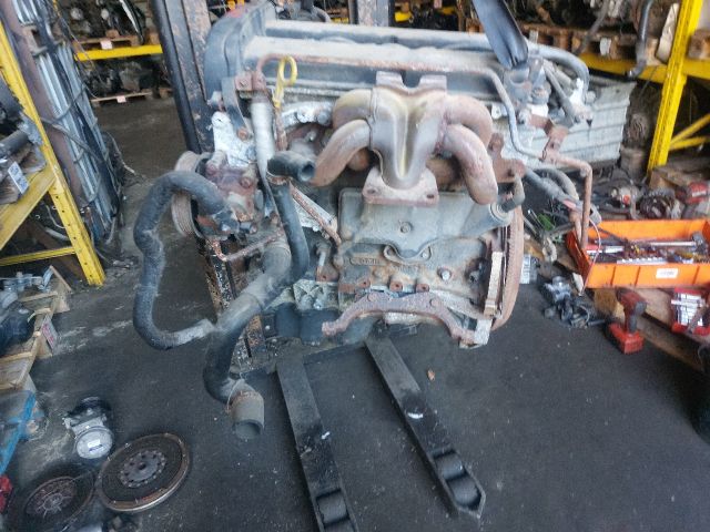 bontott FORD FOCUS I Komplett Motor (Segédberendezésekkel)