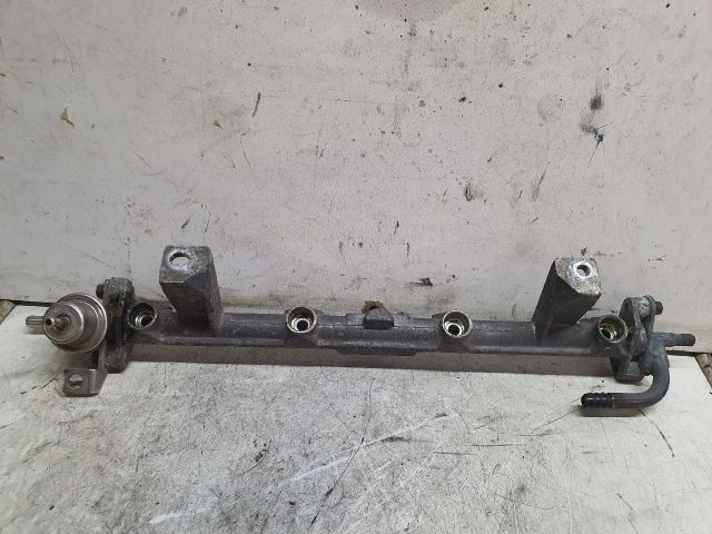 bontott FORD FOCUS I Közösnyomócső