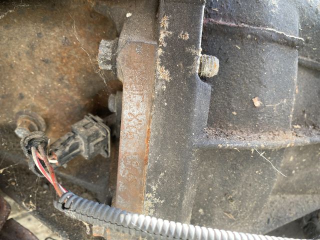 bontott FORD FOCUS I Motor (Fűzött blokk hengerfejjel)