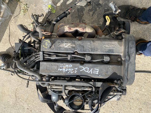 bontott FORD FOCUS I Motor (Fűzött blokk hengerfejjel)