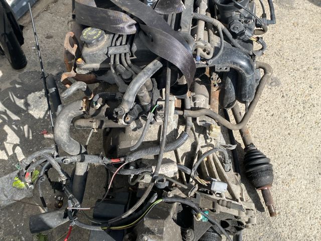 bontott FORD FOCUS I Motor (Fűzött blokk hengerfejjel)