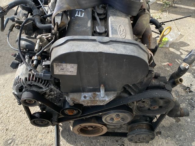 bontott FORD FOCUS I Motor (Fűzött blokk hengerfejjel)