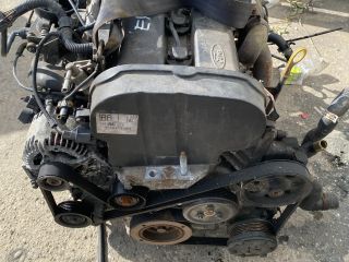 bontott FORD FOCUS I Motor (Fűzött blokk hengerfejjel)