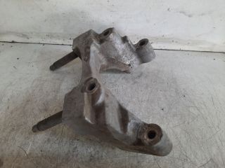 bontott FORD FOCUS I Motor Tartó Bak Jobb