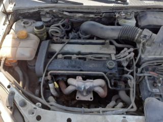 bontott FORD FOCUS I Motor Tartó Bak Jobb