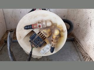 bontott FORD FOCUS I Üzemanyag Szivattyú