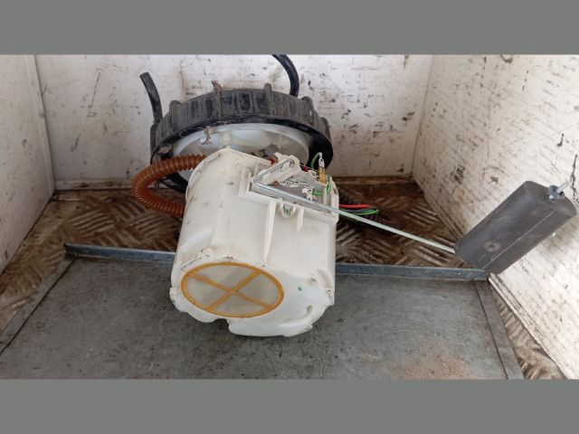 bontott FORD FOCUS I Üzemanyag Szivattyú