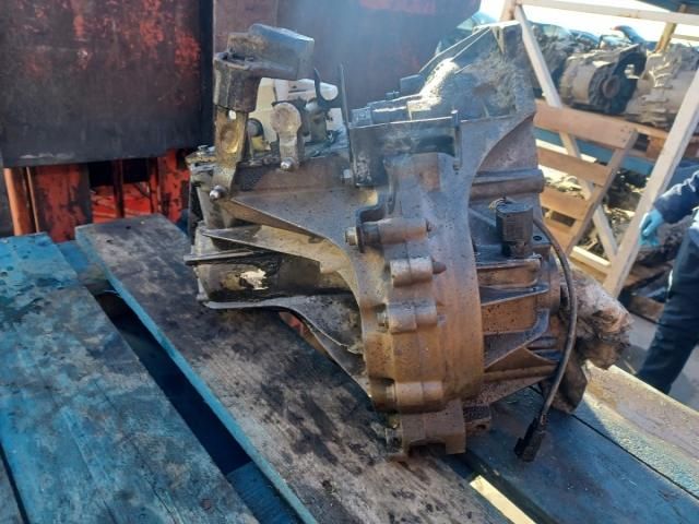 bontott FORD FOCUS I Váltó (Mechanikus)